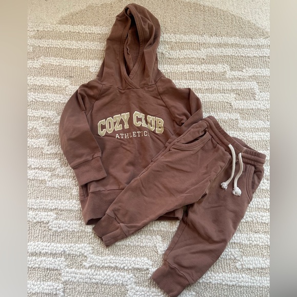 Mebie Baby Other - Mebie Baby 18 month jogger set boy